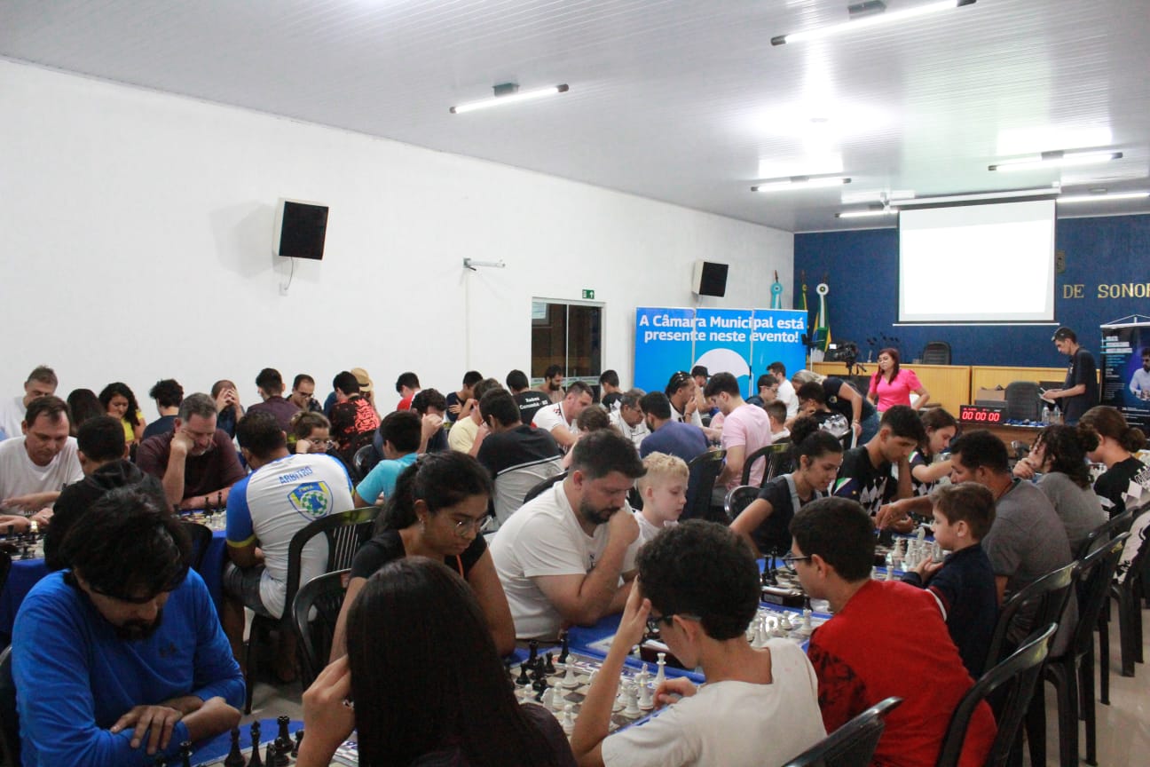 Enxadristas rondonopolitanos se destacam em competição estadual na capital  Cuiabá