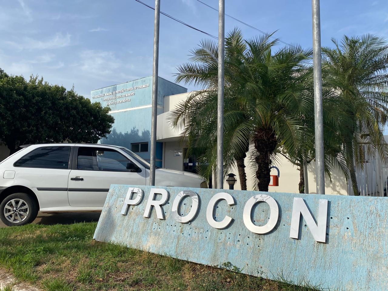 Loja de preço único é flagrada praticando venda “casada”