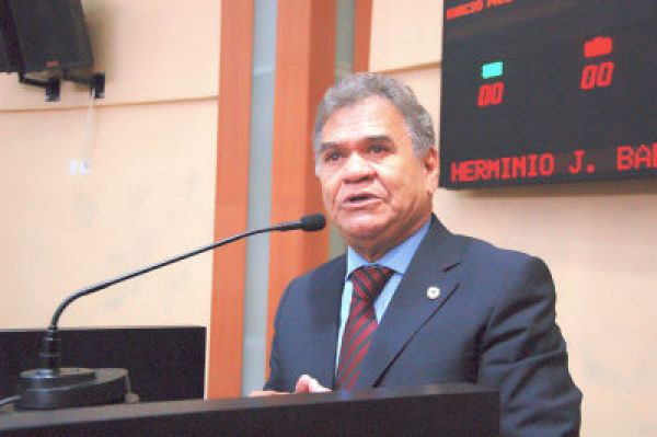 Sanear decreta ponto facultativo em virtude da morte do ex-prefeito Hermínio Barreto