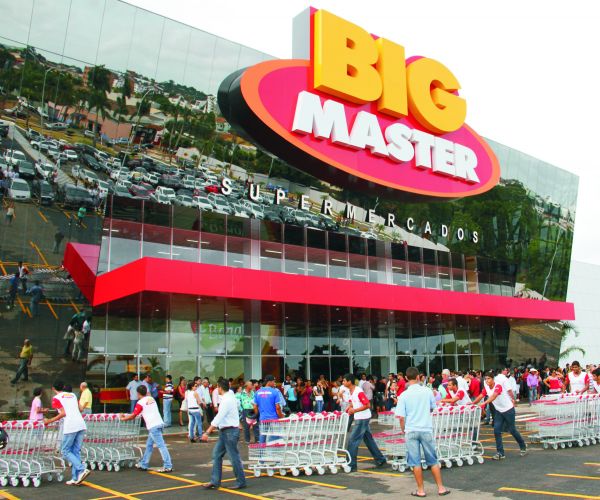 Supermercado garante 500 empregos diretos e outros três mil indiretos 