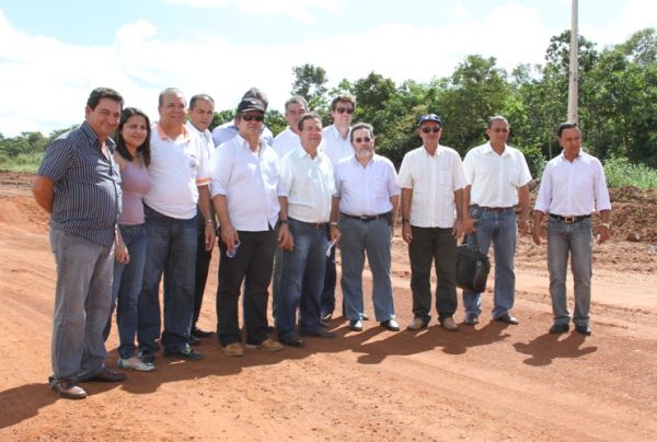 Membros do Codipi visitam obras nos distritos industriais
