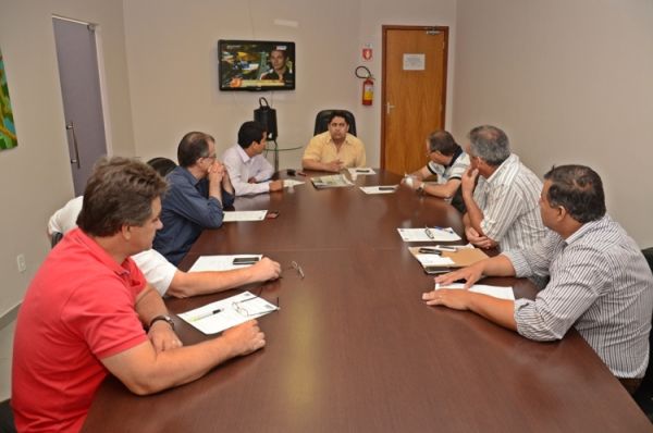 Secretaria de Saúde elabora projeto de lei para contemplar reivindicações de médicos