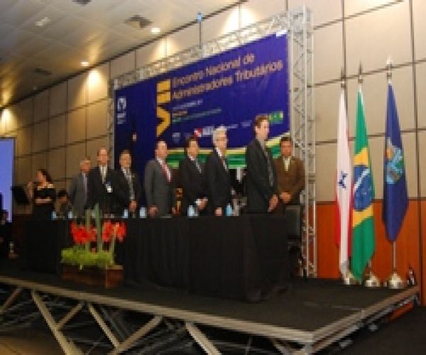 Funcionário público de Rondonópolis participa de Encontro Nacional