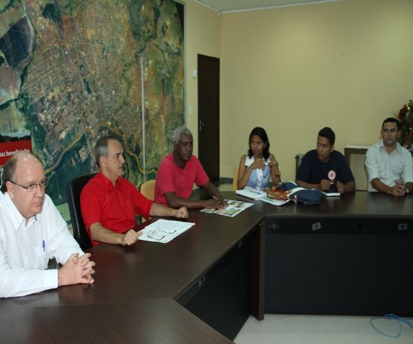 Prefeito recebe equipe do Samu e encaminha investimentos