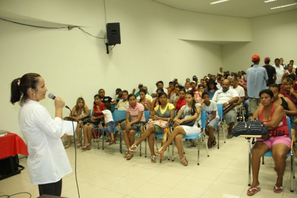 Em disputa acirrada, secretaria sorteia locação de espaços para barracas