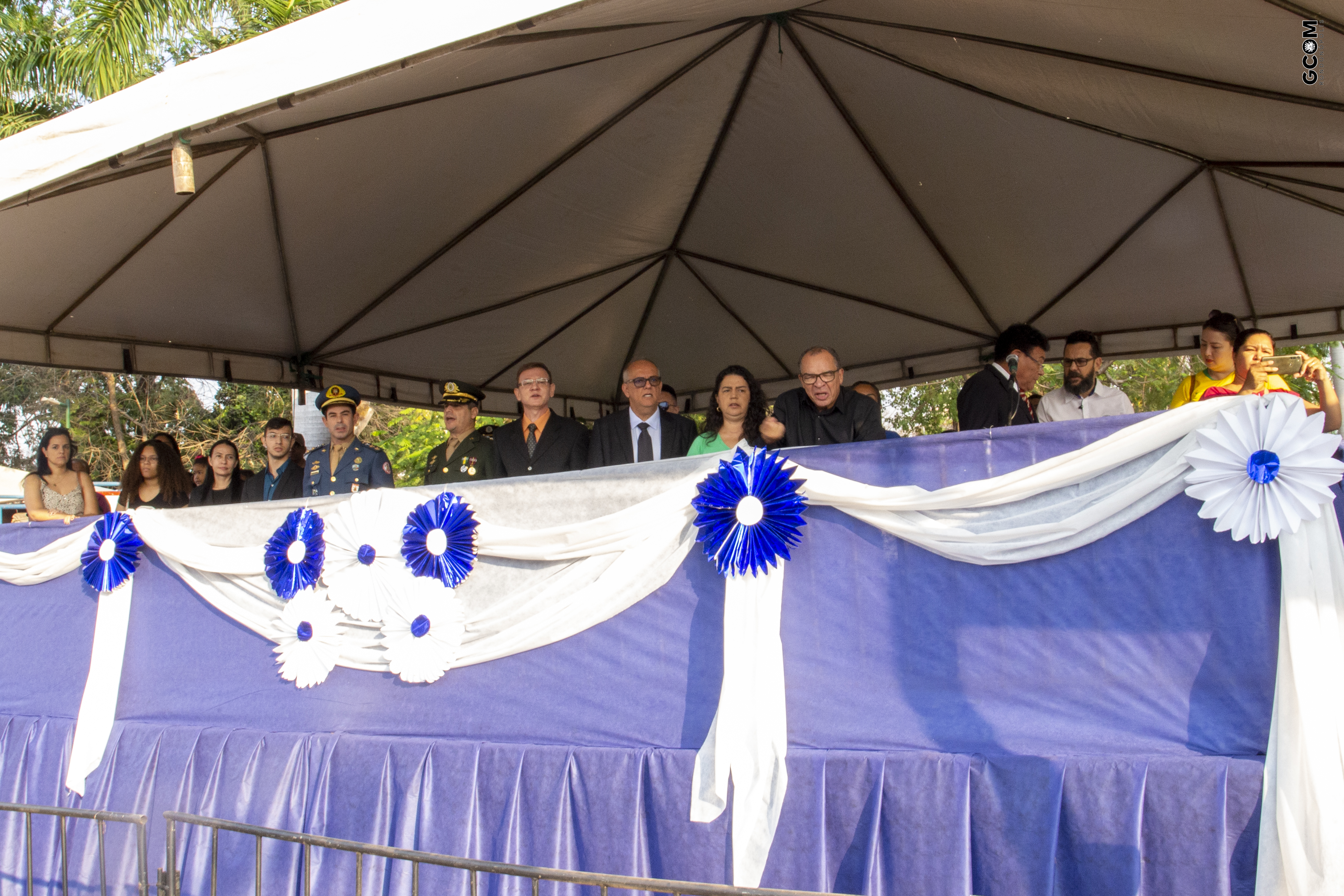 Público lota a avenida no 7 de setembro e comemora os 200 anos da Independência do Brasil 6