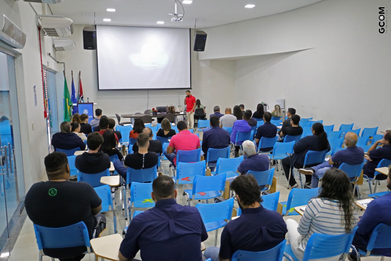 Servidores da Sinfra se reúnem com especialista para falar sobre suicídio 2
