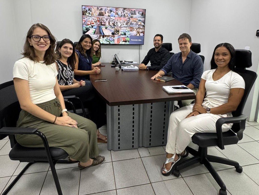 Imagem: reuniao%20novo%20hospital%20municipal gUgR4gD Prefeito Cláudio Ferreira prioriza avanço no planejamento do novo Hospital Municipal de Rondonópolis